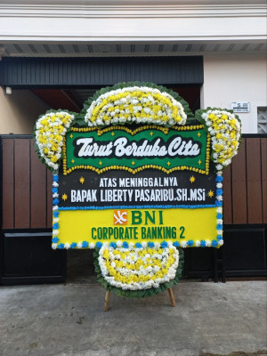 Papan Bunga Duka di Sungai Bungkal
